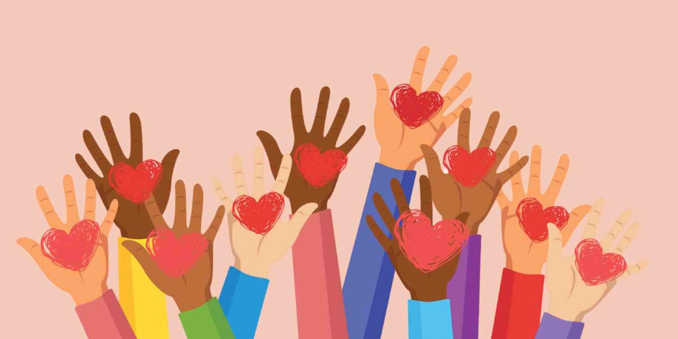 Viele verschiedene Arme mit Ärmeln unterschiedlicher Farben mit Herzen in der Hand