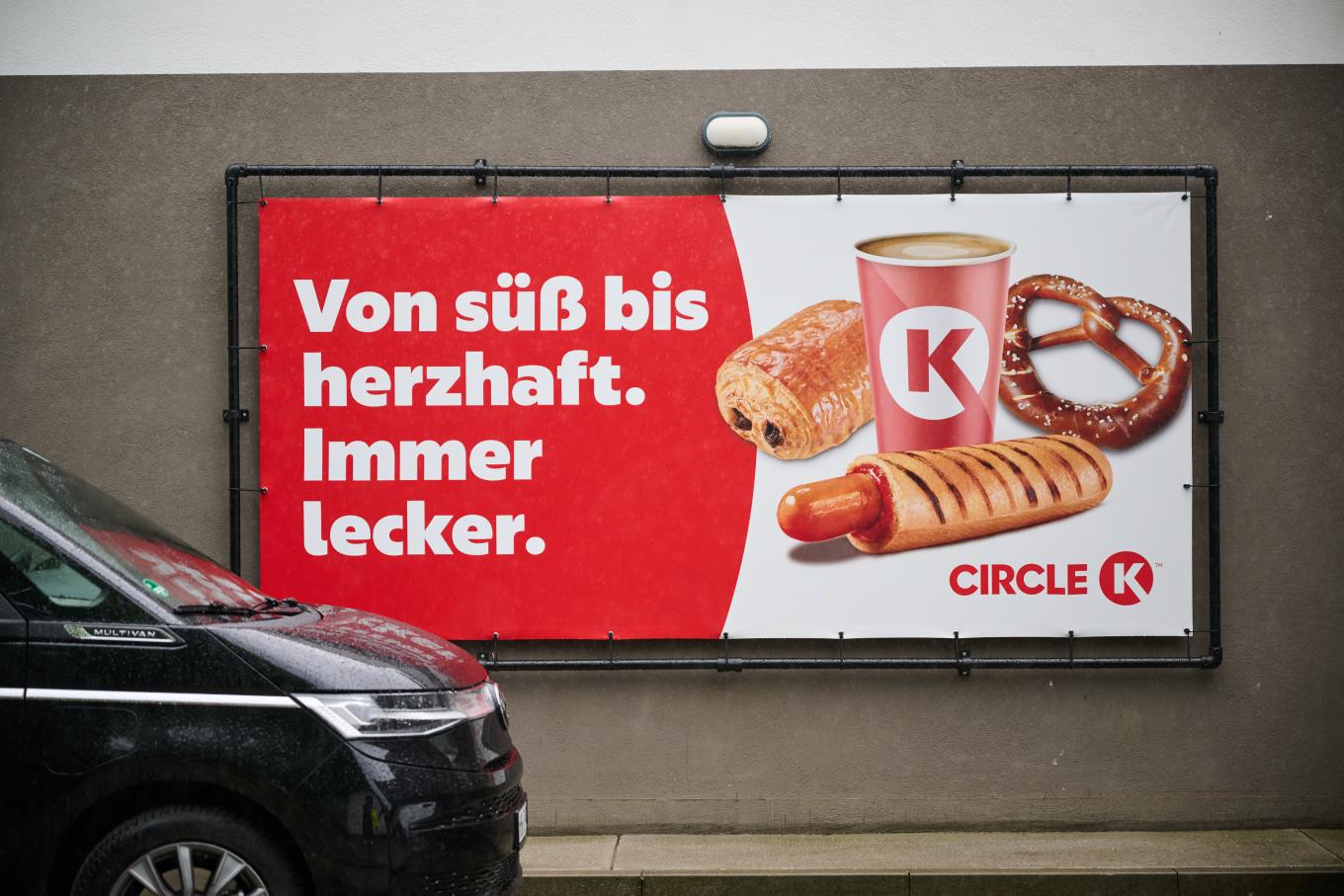 Banner am Circle K Shop in Beelitz